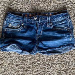 Rock Revival jean shorts. Super good condition. NWOT Size 28